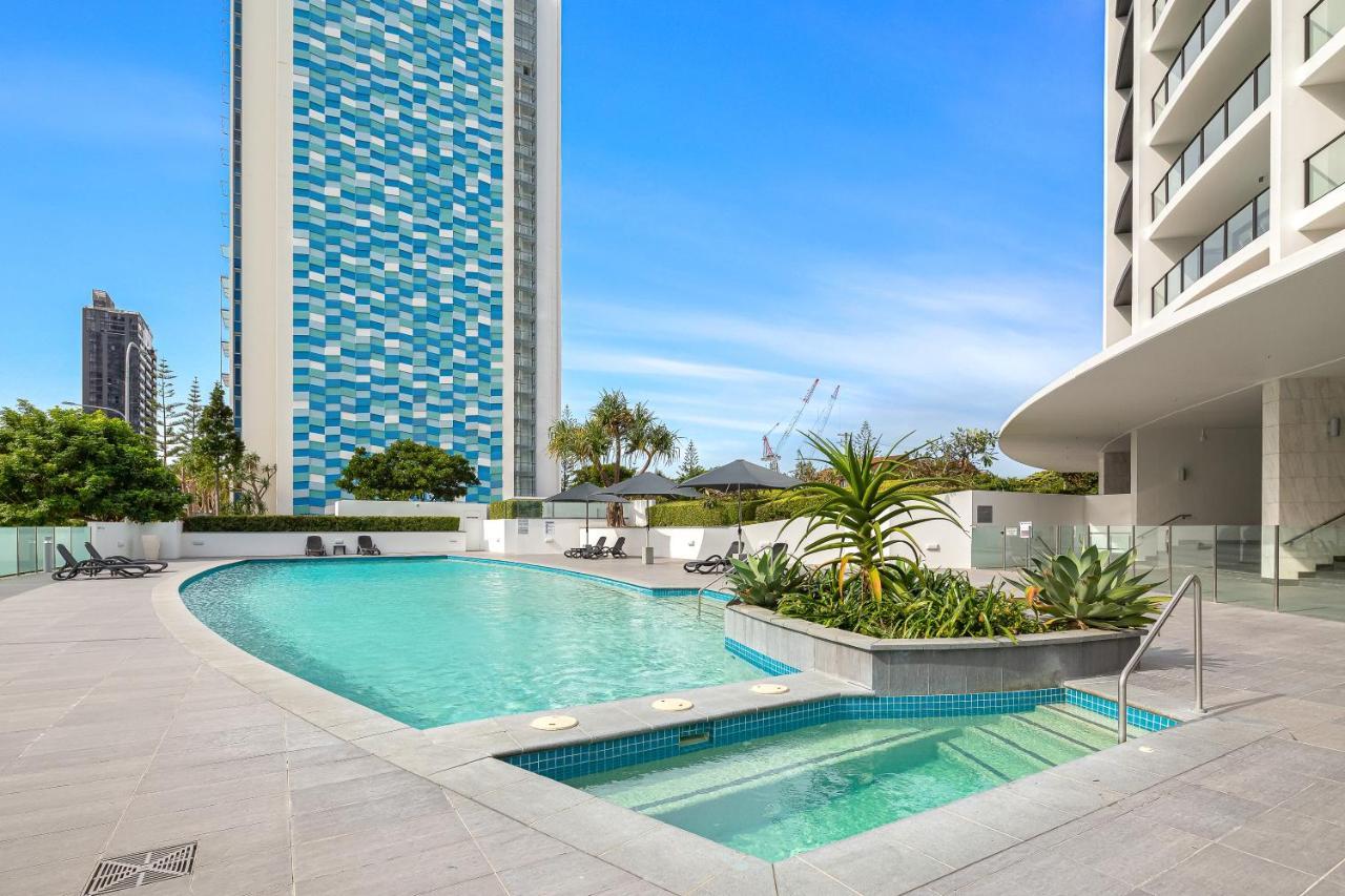Sierra Grand Broadbeach - Self Contained & Privately Managed Apartments โกลด์โคสต์ ภายนอก รูปภาพ