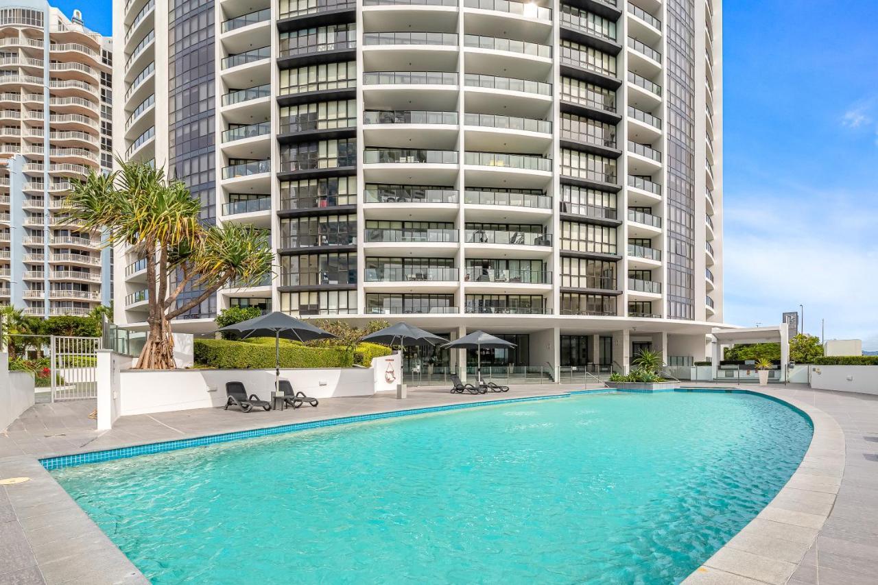 Sierra Grand Broadbeach - Self Contained & Privately Managed Apartments โกลด์โคสต์ ภายนอก รูปภาพ