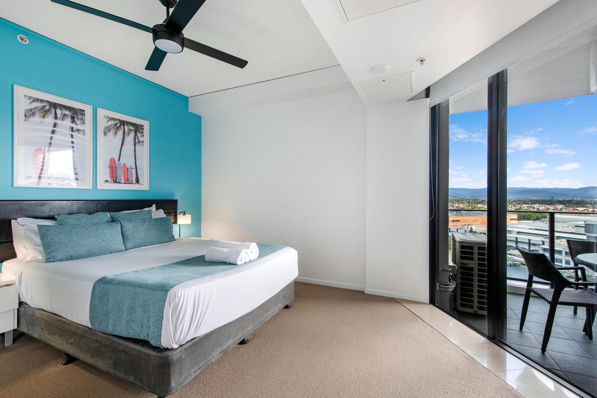 Sierra Grand Broadbeach - Self Contained & Privately Managed Apartments โกลด์โคสต์ ภายนอก รูปภาพ
